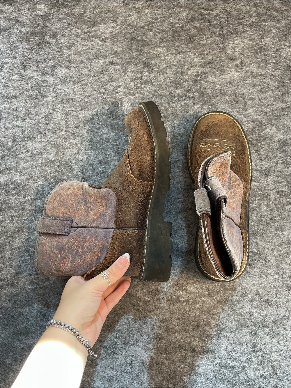 Ariat Fat Baby Brown Suede Ankle Boots with Subtle Embroidery Size 7.5